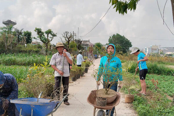Lan tỏa cuộc vận động “Toàn dân đoàn kết xây dựng nông thôn mới, đô thị văn minh” ở thôn Cộng Hoà 1, xã Tịnh Ấn Tây.